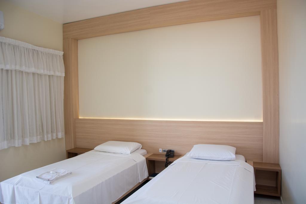 Paranoa Hotel Луис-Эдуарду-Магальяйнс Экстерьер фото